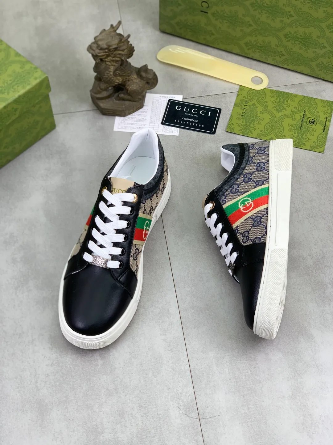 Men's Men's Shoes P420 💰[New Style] 🆘 The latest model from Gucci's official website🎁Classic casual and fashionable men's shoes👟Hot style💥Simple and elegant style, exclusive for trendy men. Unique latest brand elements from the official website👑Gucci original decoration, fashionable and generous, made of original soft calfskin fabric➕Comfortable soft sheepskin lining ✅The official website specifies wear-resistant rubber outsole_full of elasticity, classic model taken in real life🎬Color: 2️⃣colors available😍Number: 38-44